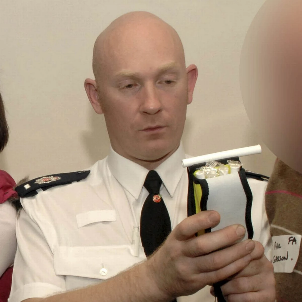 İngiltere'de katil polisin ardından Tinder skandalı